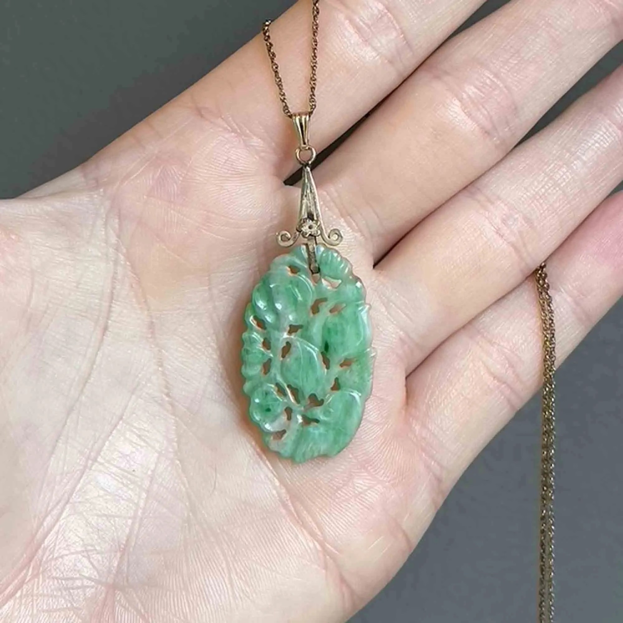 14K Gold Carved Jade Pendant Necklace