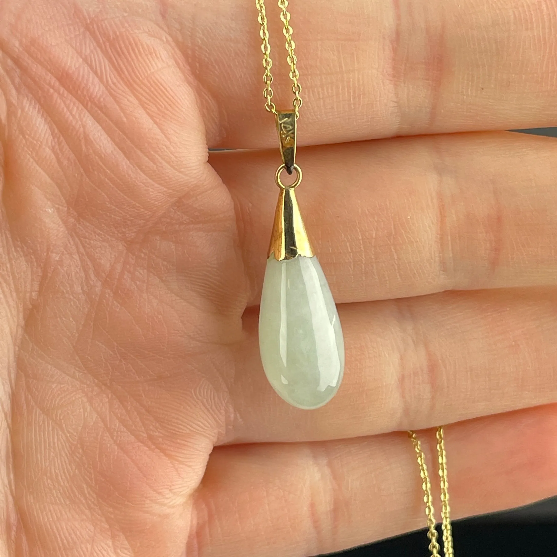 14K Gold Jade Teardrop Pendant Necklace