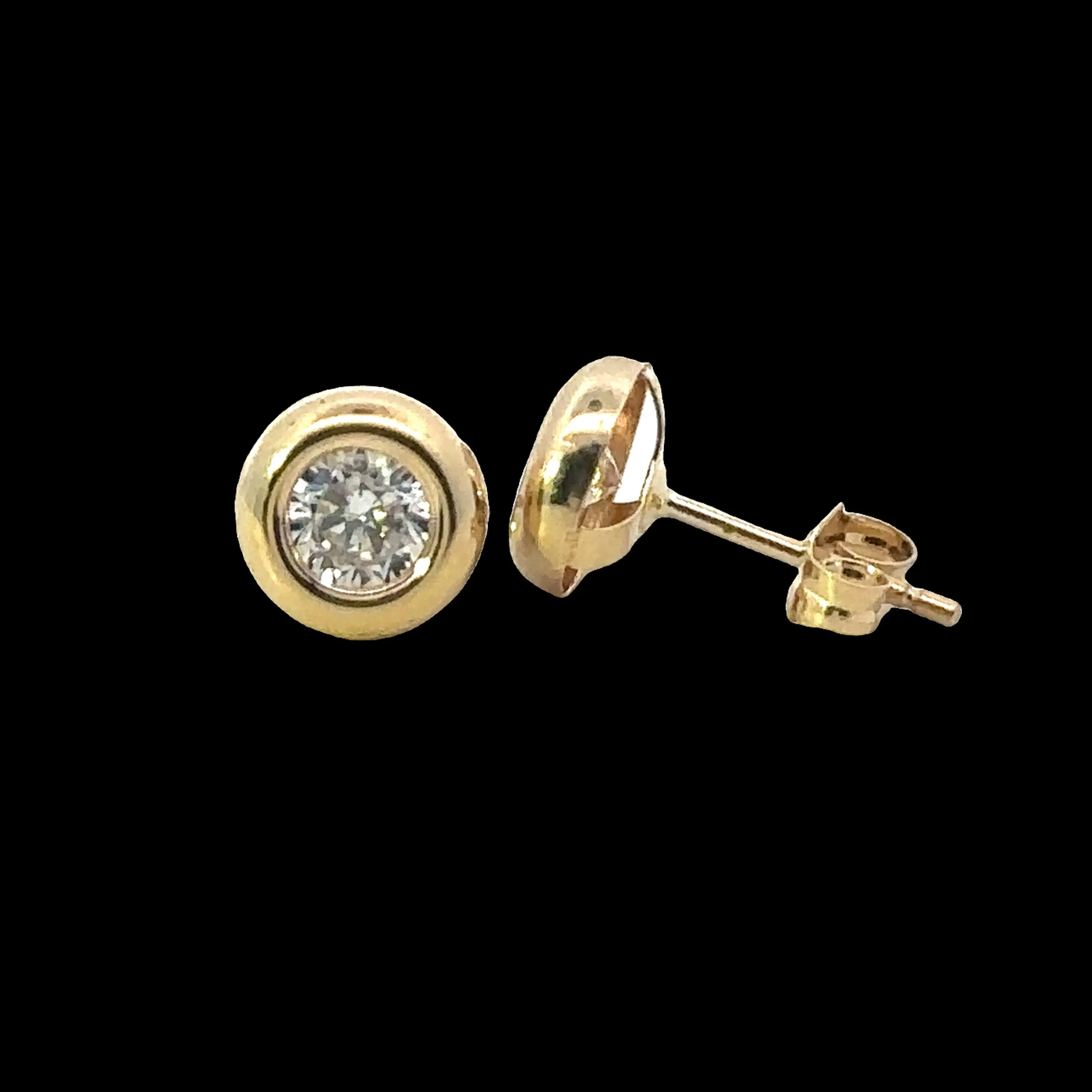 9ct Yellow Gold Cubic Zirconia Stud Earrings