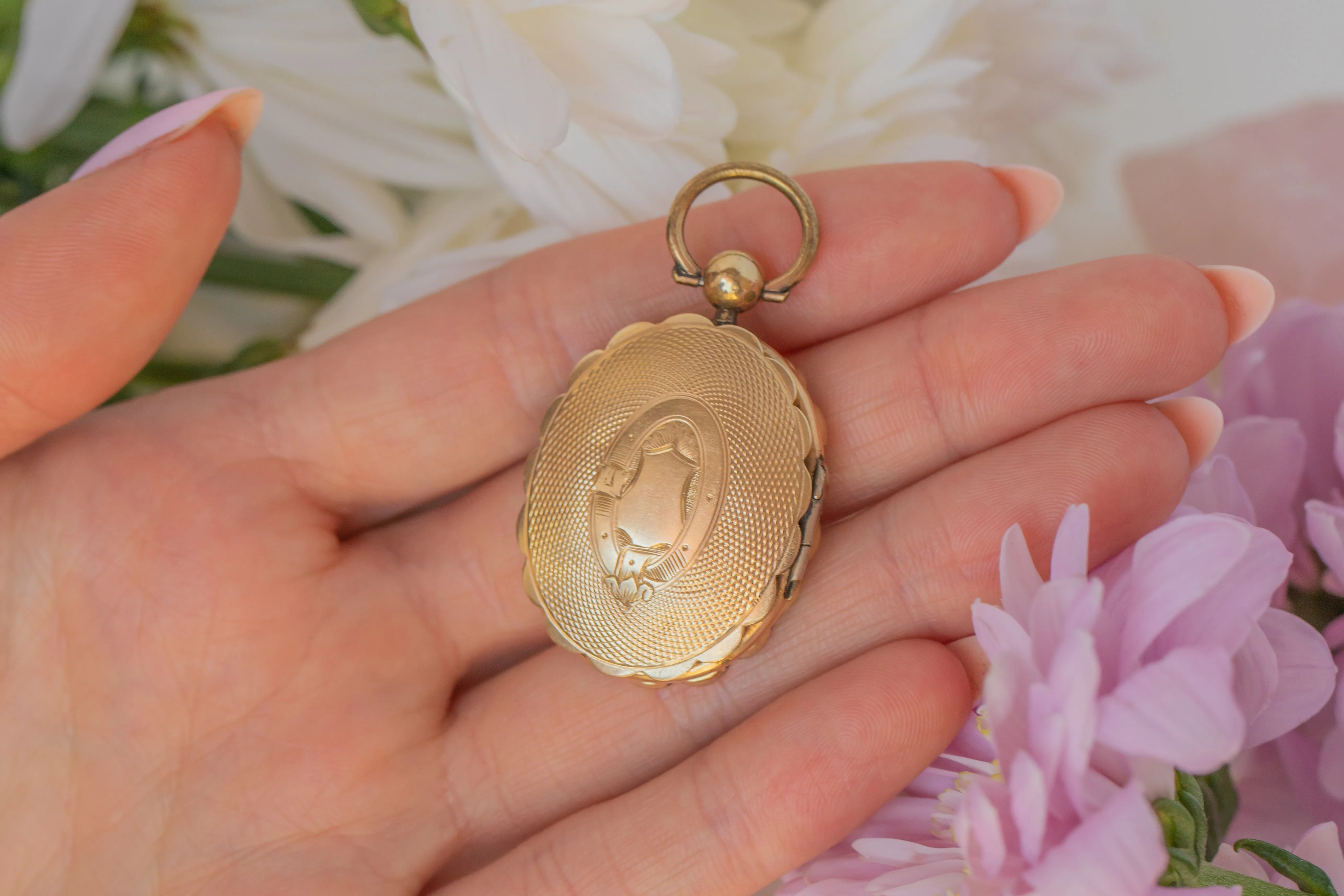 Antique 9ct Gold Engraved Buckle Portrait Locket