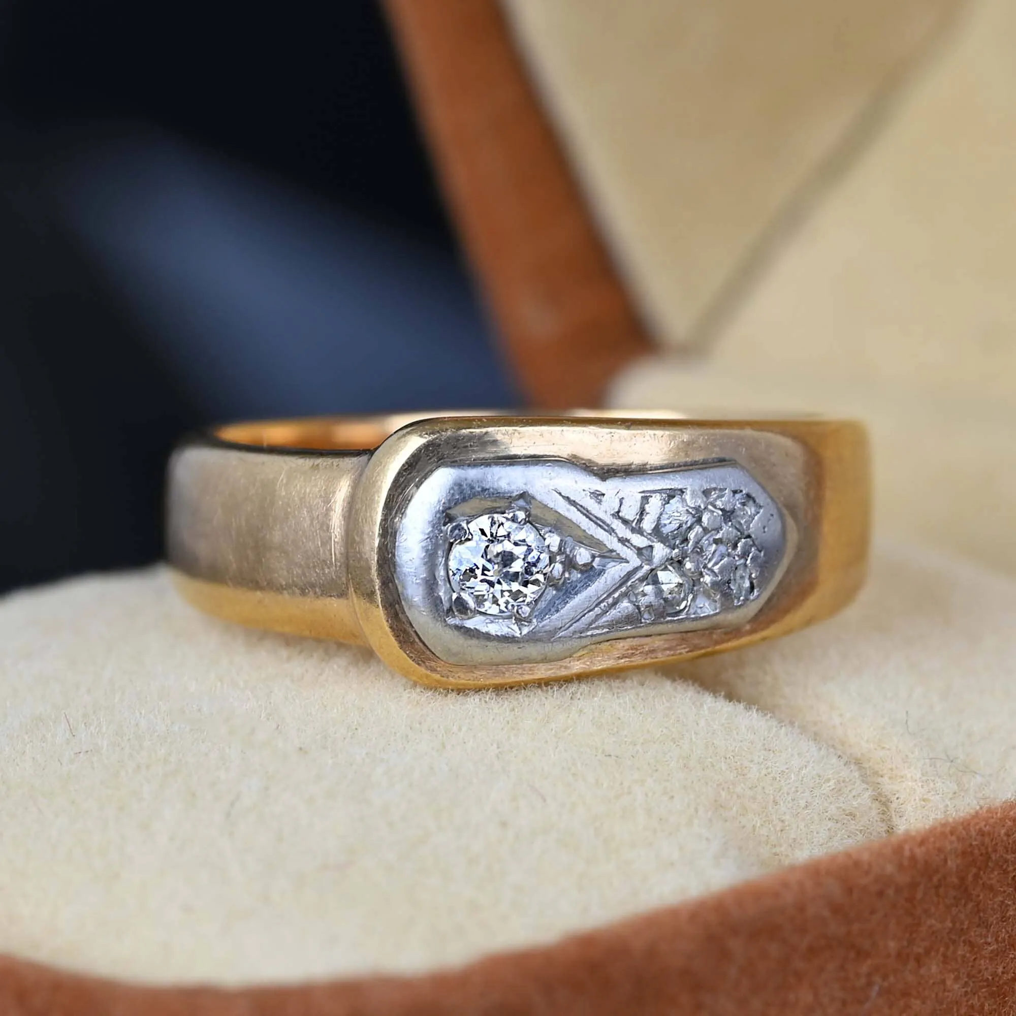 Antique European Cut Diamond Buckle Ring Band in Gold