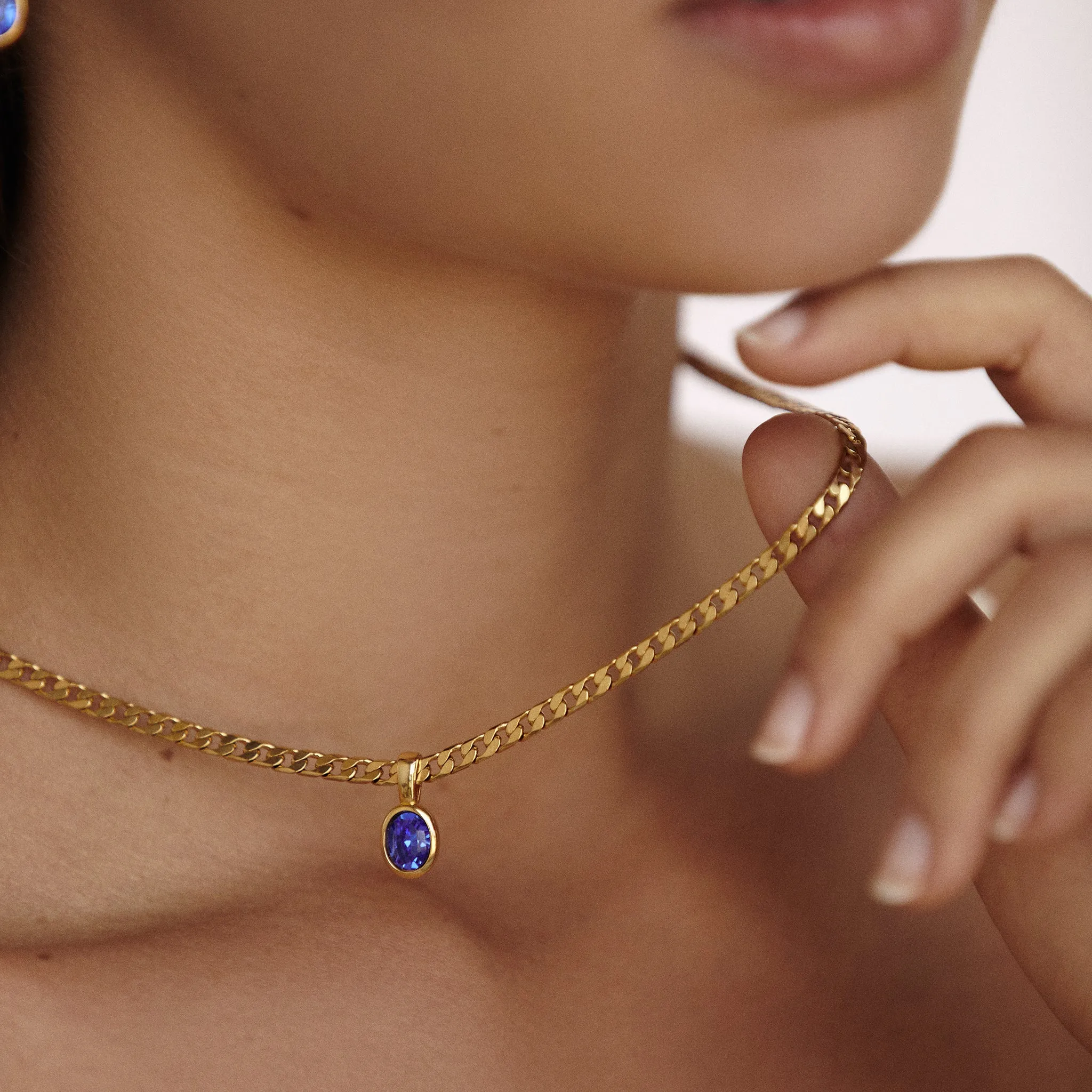 Bella Necklace - Sapphire Blue