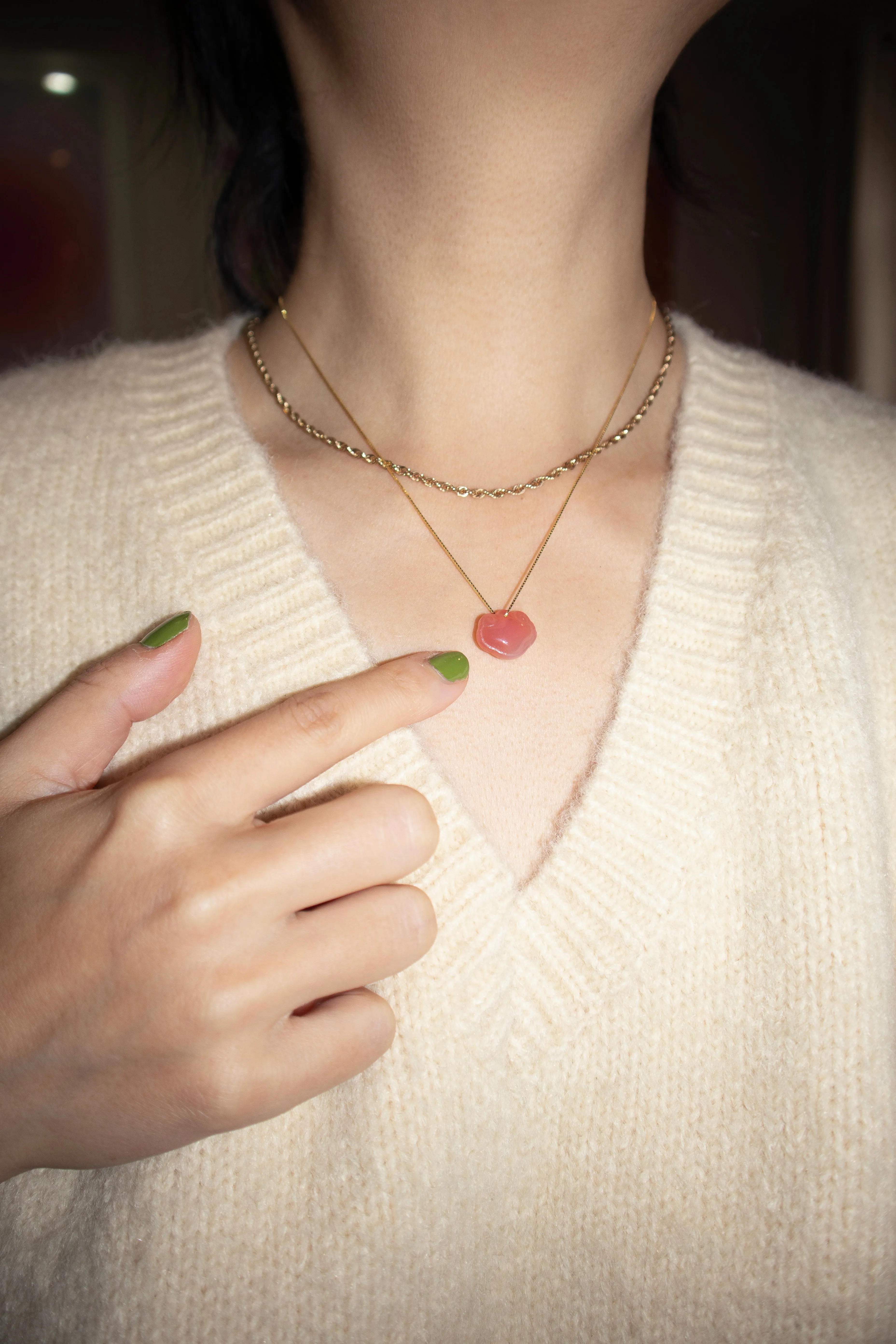 Cloud — Pink agate pendant necklace