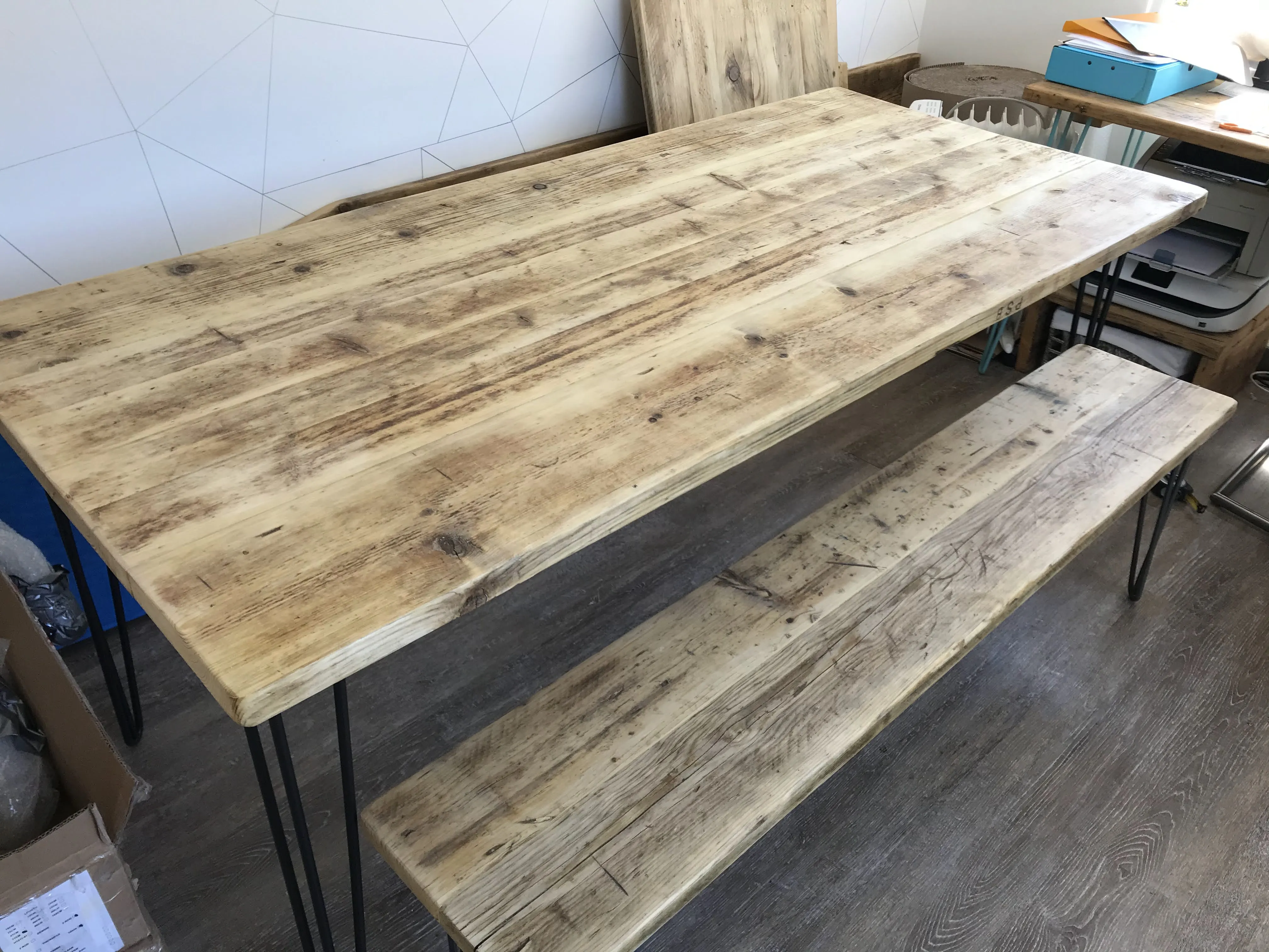 'Dunsford' Dining Room table with hairpin legs