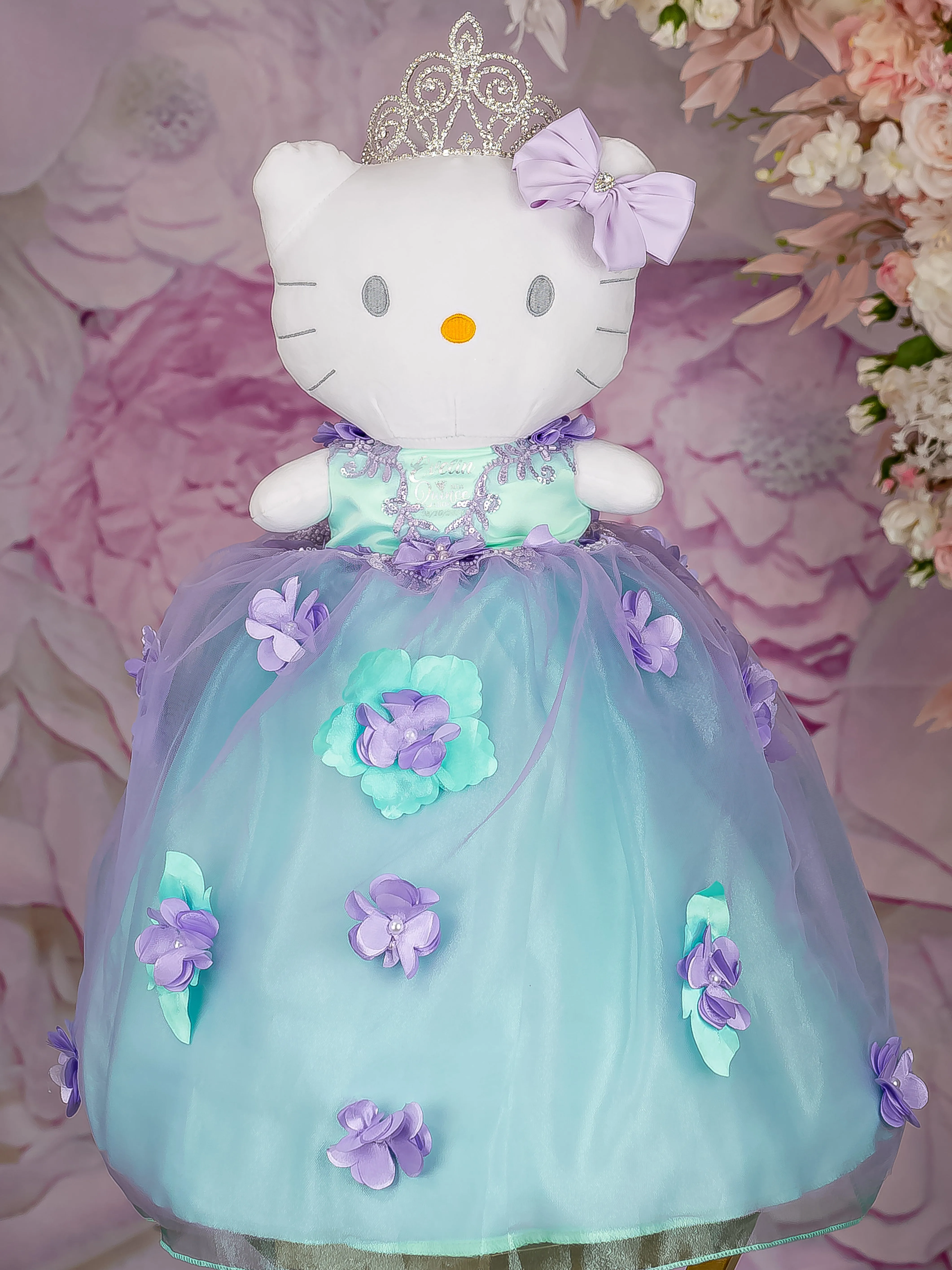 Mint Lilac Quinceanera pillows set and Kitty