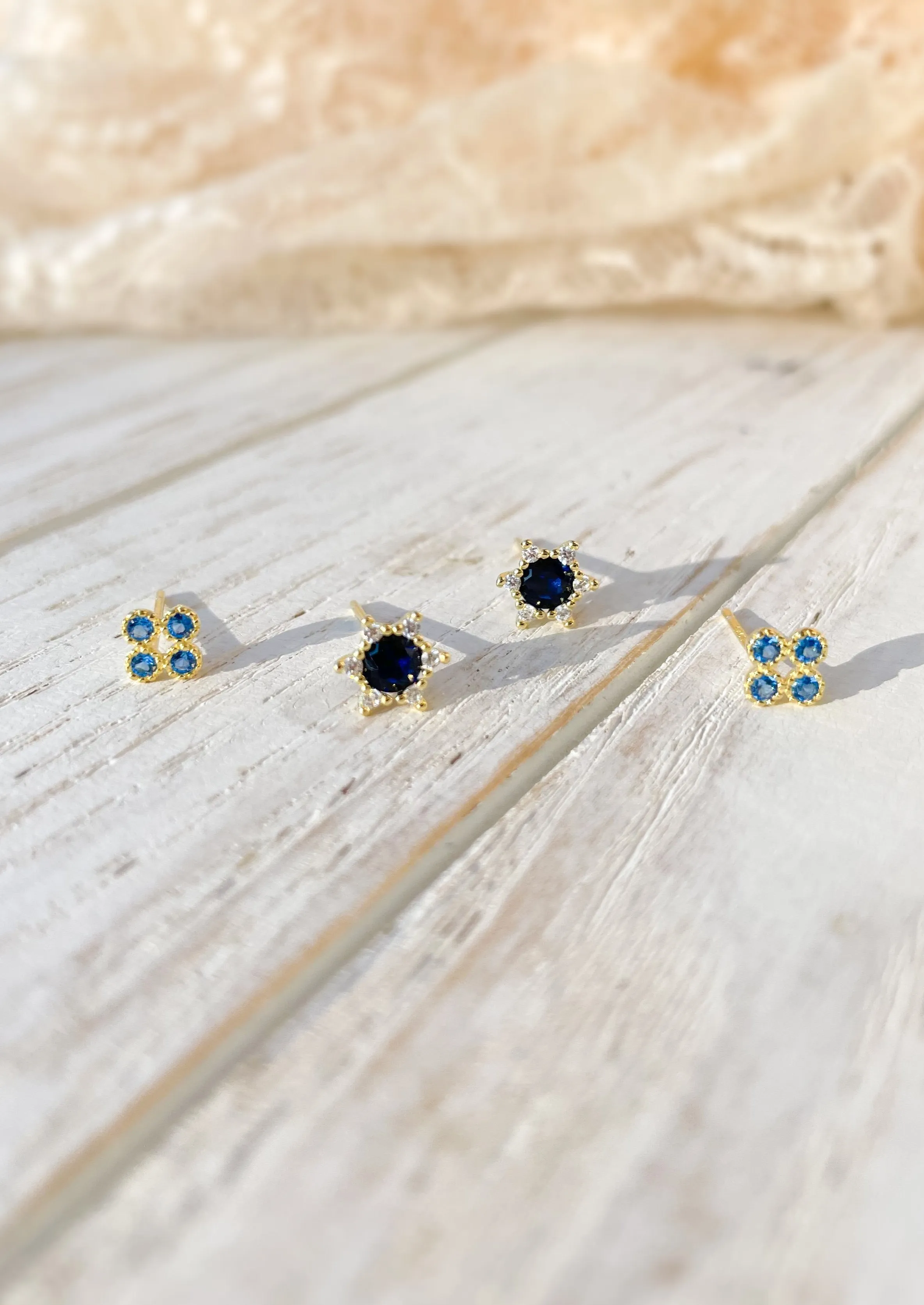 MIRANDA | GOLD STUD EARRINGS