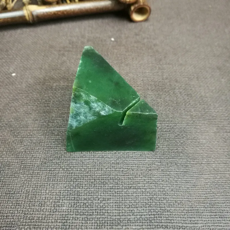 Natural Kunlun Jade Rough Nephrite Raw (64g,5.9X3.3X2.3cm)