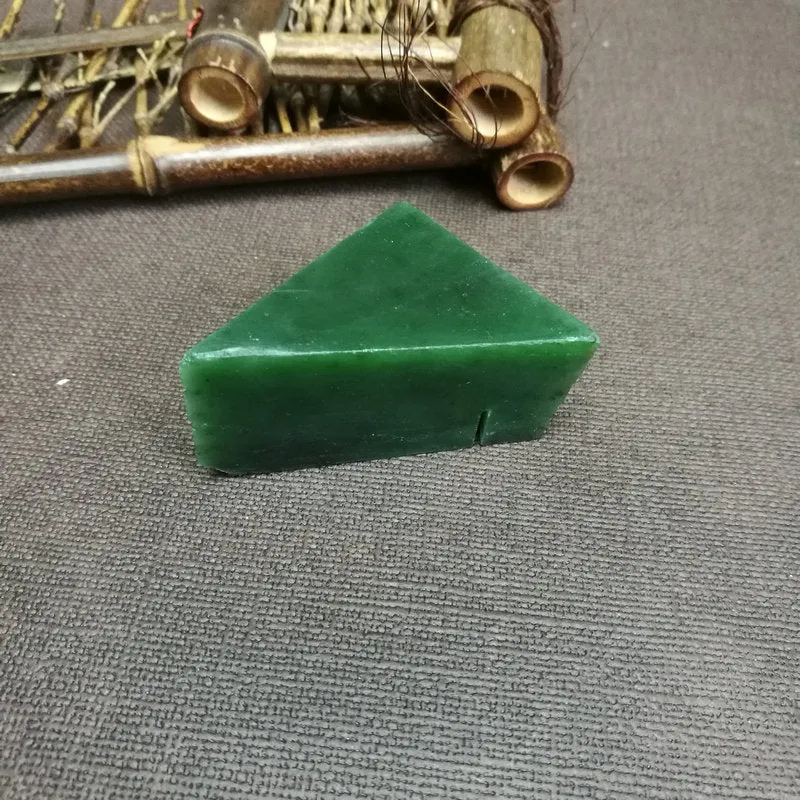 Natural Kunlun Jade Rough Nephrite Raw (64g,5.9X3.3X2.3cm)