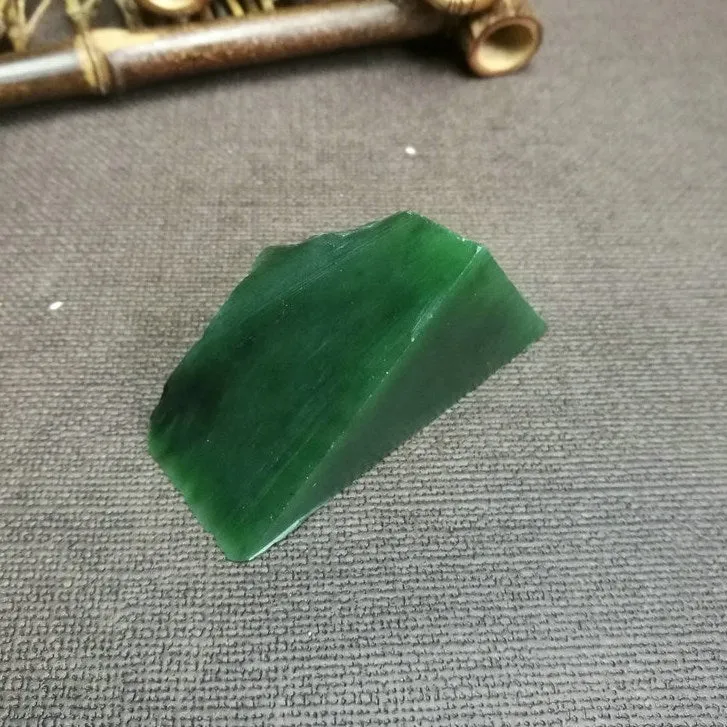 Natural Kunlun Jade Rough Nephrite Raw (64g,5.9X3.3X2.3cm)