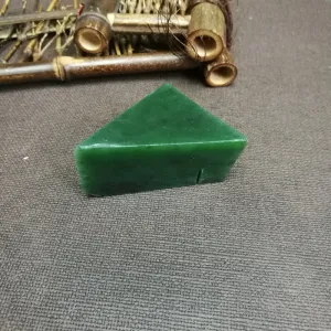 Natural Kunlun Jade Rough Nephrite Raw (64g,5.9X3.3X2.3cm)