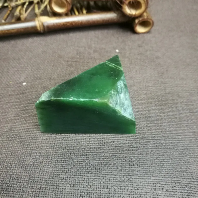 Natural Kunlun Jade Rough Nephrite Raw (64g,5.9X3.3X2.3cm)