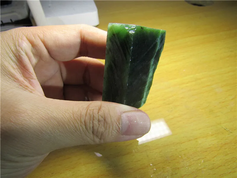 Natural Siberian Jade Rough Russia nephrite Raw (52.73g, 43X26X16mm)