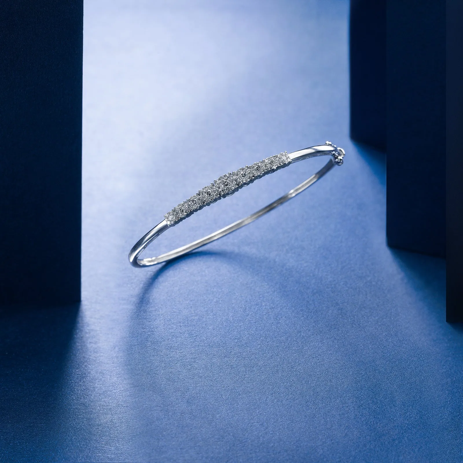 Pointer Diamond Bracelet - DK176437