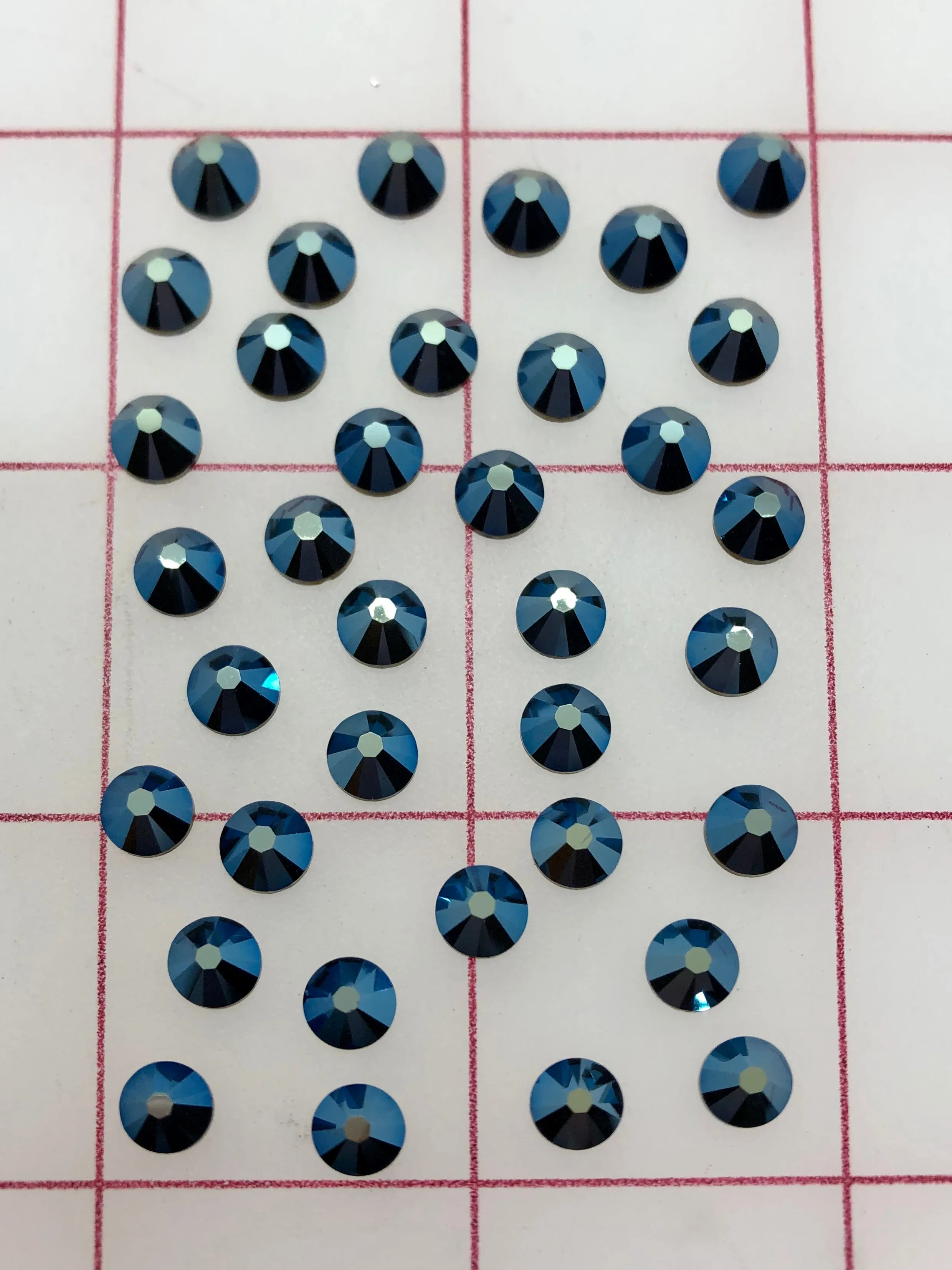 Rhinestones - 30ss Flat Back Swarovski Metallic Blue 36-Pack