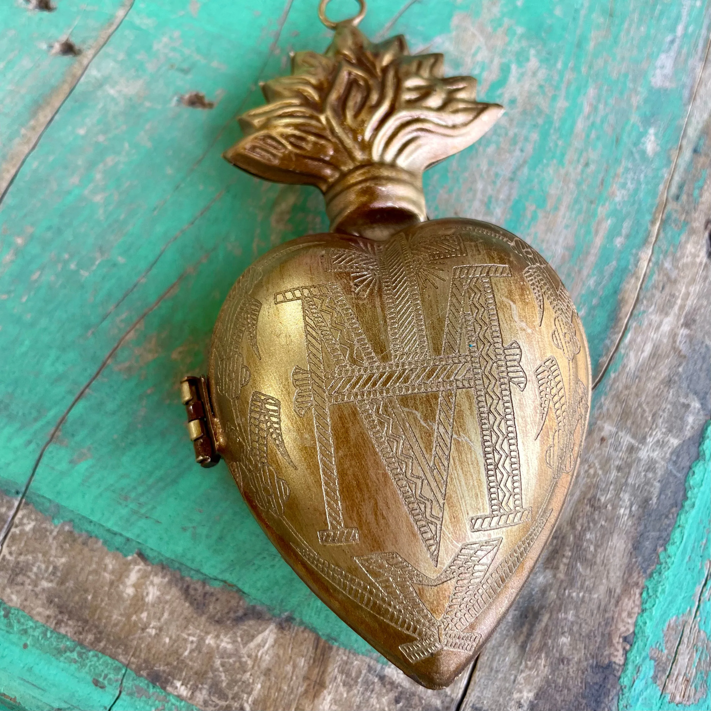 Sacred Heart Locket Box