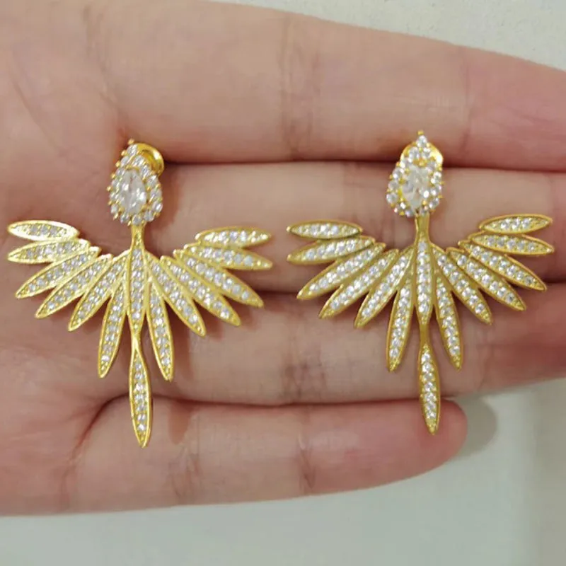 Shimmering Leaf-shaped Zircon Adorned Stud Earrings