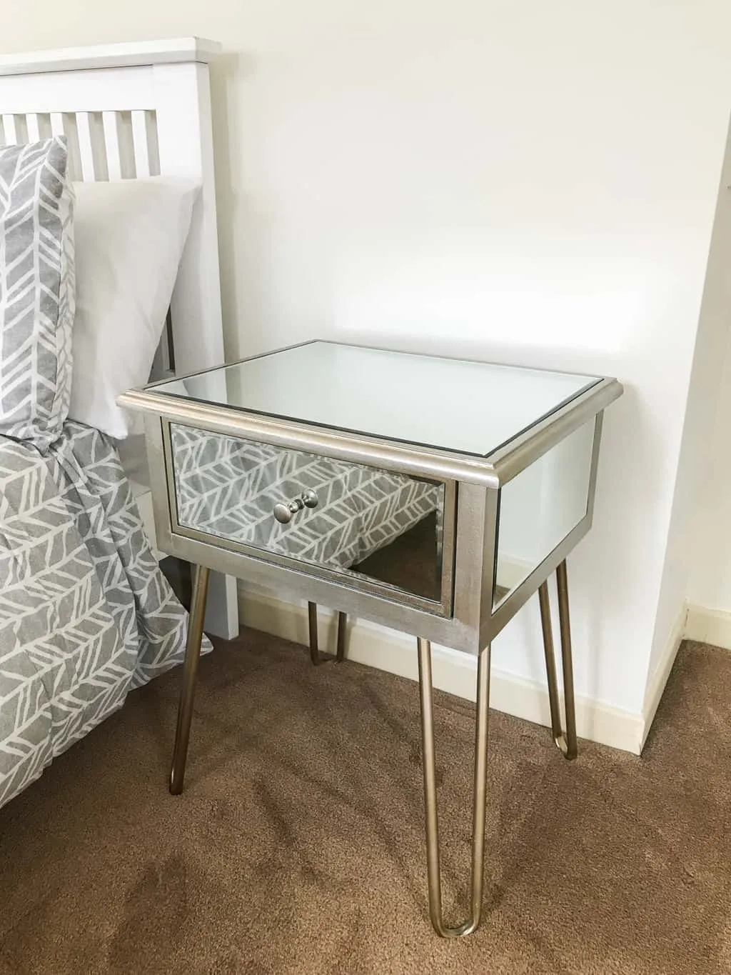 Silver Mirrored Bedside Table » Hairpin legs