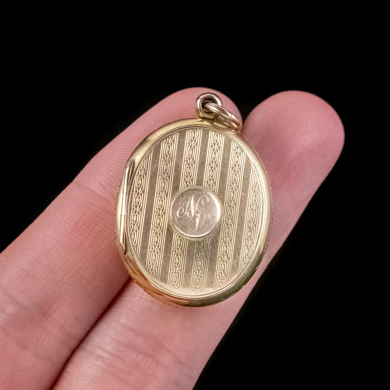 Vintage 9ct Gold Family Locket Circa 1958