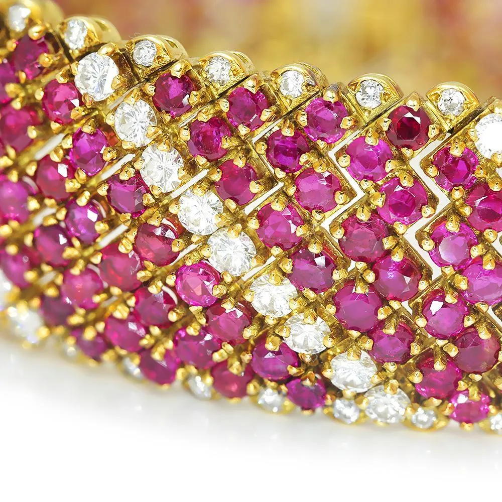 Vintage Ruby Bracelet with Diamonds 18K Yellow Gold 33.00ctw